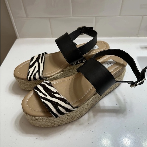 Steve Madden Women's Fifer Espadrille Wedge Sandals 7 Zebra Print Platform NWOT - Picture 2 of 9